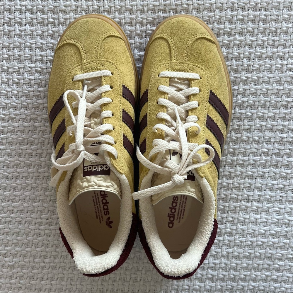 Adidas Gazelle Bold Platform Women’s Almost Yellow Maroon Athletic Shoes Size 7